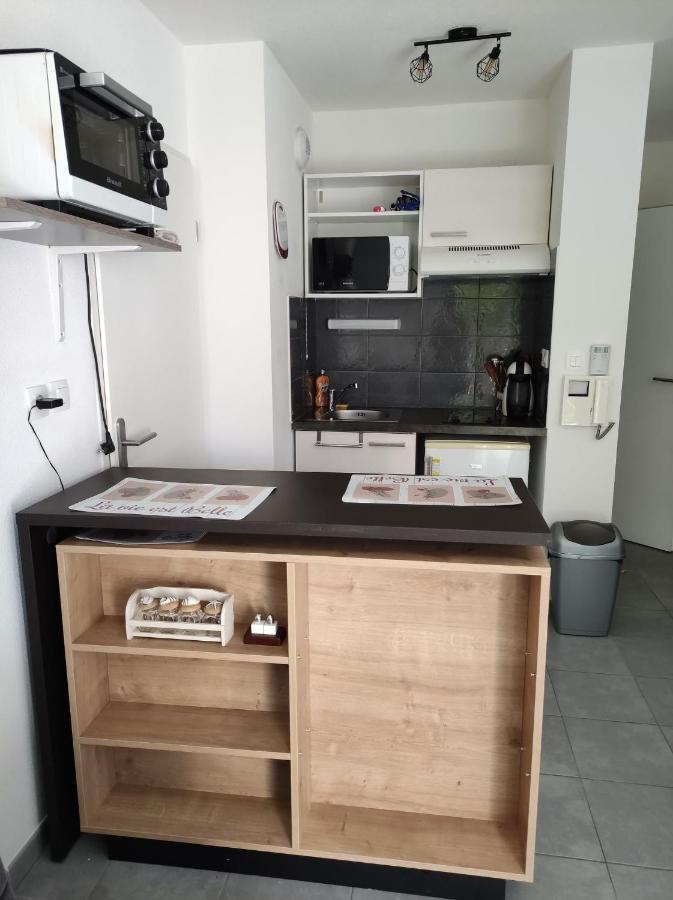 Superbe appartement en rez-de-jardin à LANTON Exterior foto